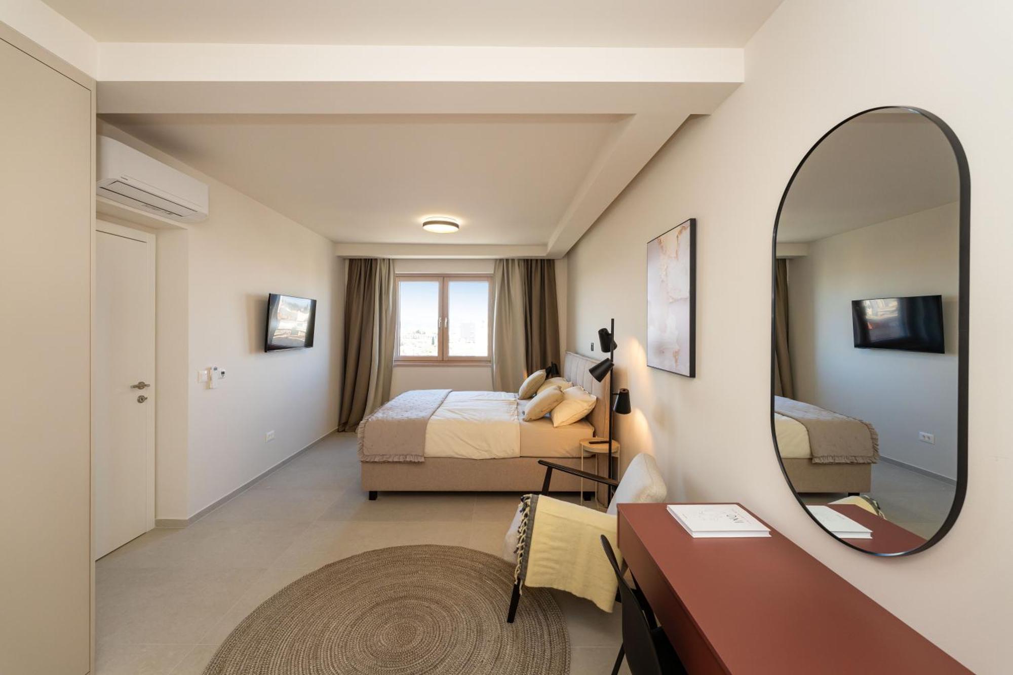 D-Apartment - With Garage And Balcony Zadar Bagian luar foto