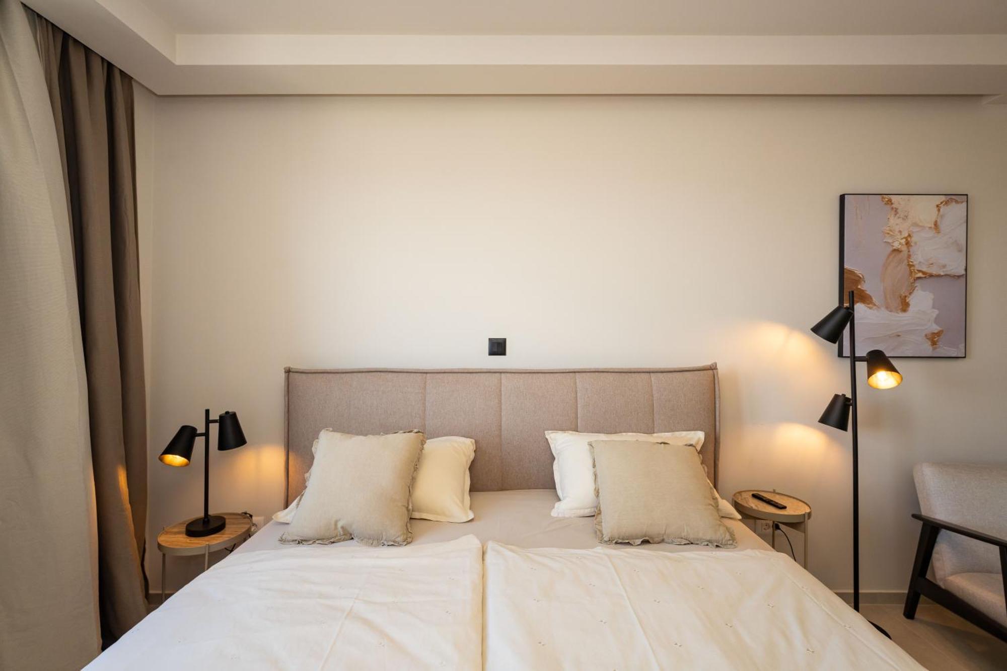 D-Apartment - With Garage And Balcony Zadar Bagian luar foto