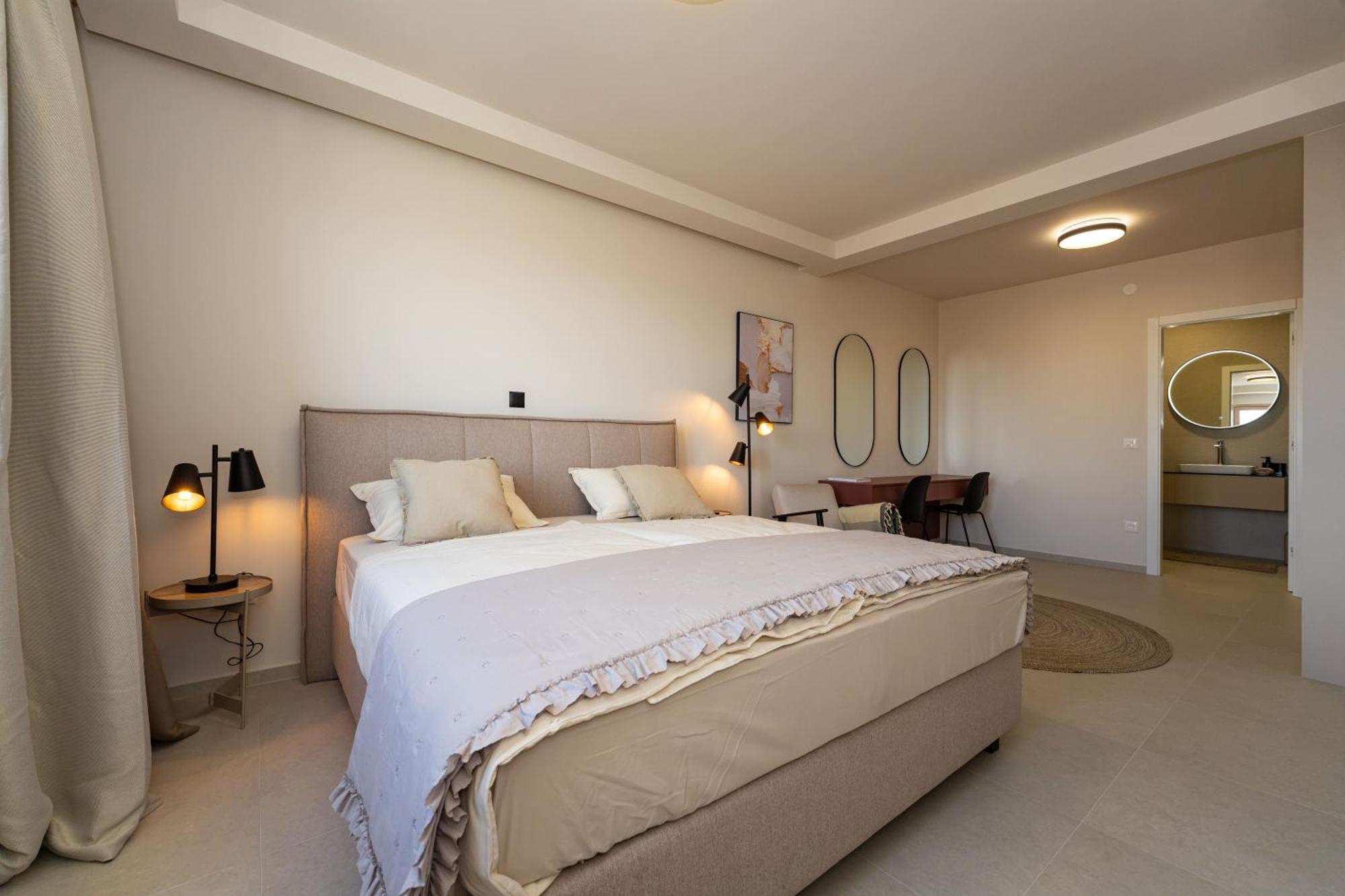 D-Apartment - With Garage And Balcony Zadar Bagian luar foto