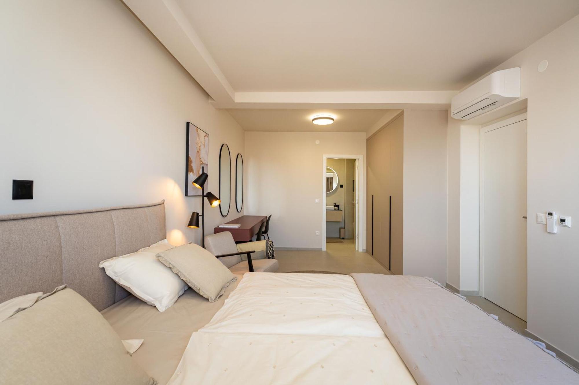 D-Apartment - With Garage And Balcony Zadar Bagian luar foto