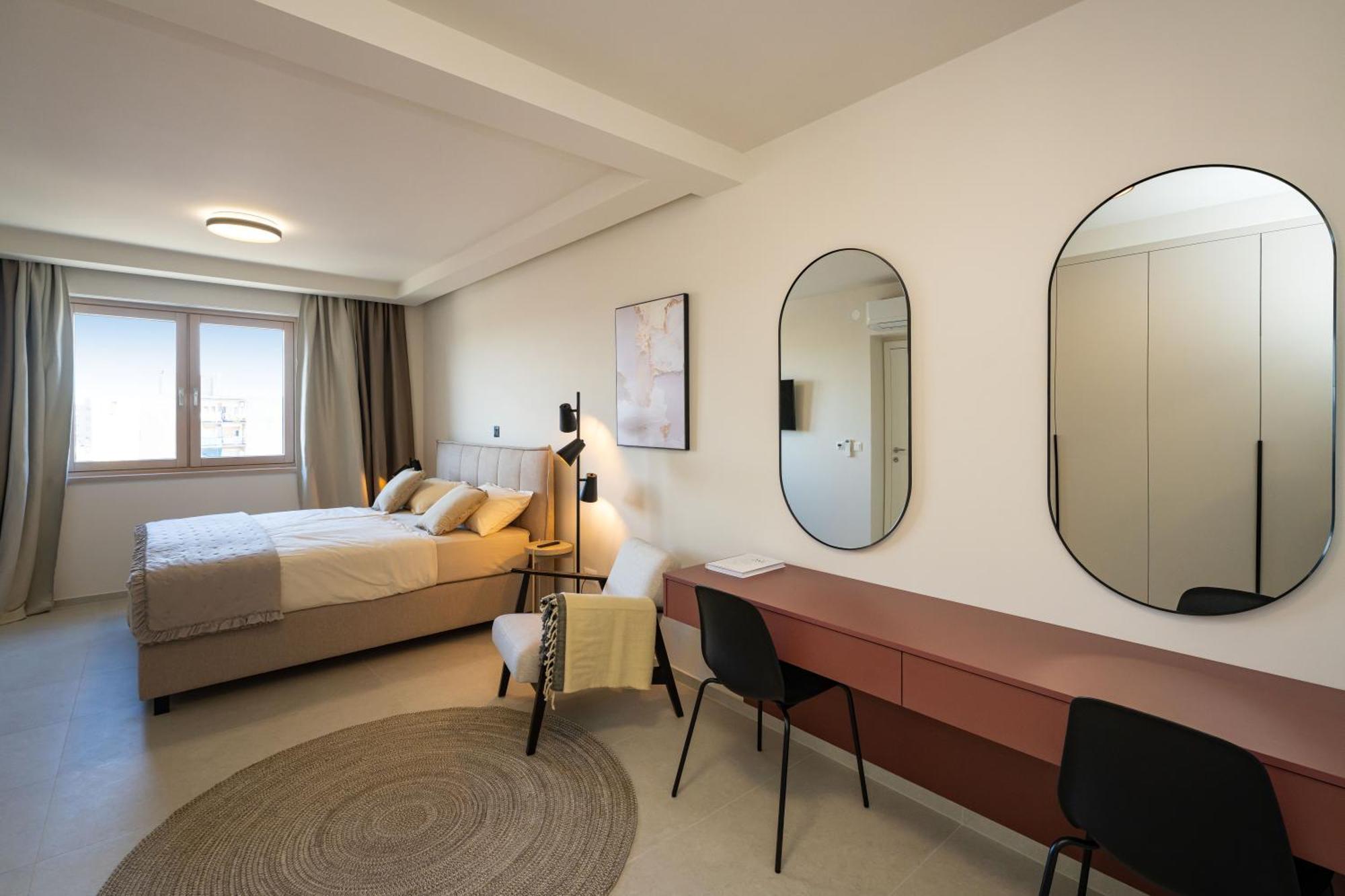 D-Apartment - With Garage And Balcony Zadar Bagian luar foto